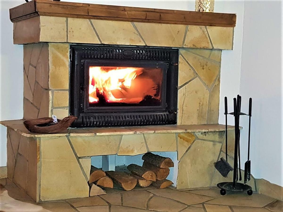 Apartament Z Widokiem Na Gory - Split Ac, Private Terrace, Private Parking كوشتيليسكا المظهر الخارجي الصورة